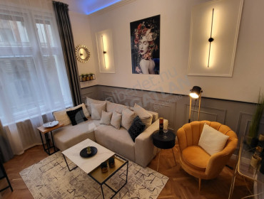 Váci utca-budapest-v-kerulet-vaci-utca_2.jpg