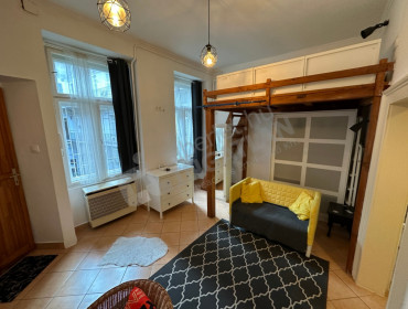 Hajós utca-budapest-vi-kerulet-hajos-utca_3.jpg