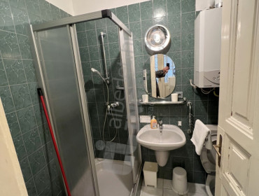 Váci utca-budapest-v-kerulet-vaci-utca_7.jpg