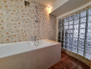 Eötvös utca-budapest-vi-kerulet-eotvos-utca_19.jpg