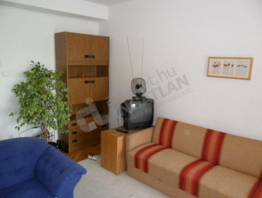 Erzsébet királyné utca-budapest-xiv-kerulet-erzsebet-kiralyne-utca_4.jpg