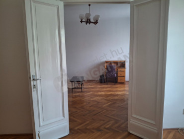 Üllői út-budapest-viii-kerulet-ulloi-ut_2.jpg