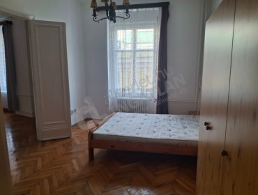 Üllői út-budapest-viii-kerulet-ulloi-ut_3.jpg