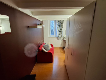 Holló utca-budapest-vii-kerulet-hollo-utca_10.jpg