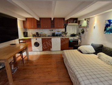 Holló utca-budapest-vii-kerulet-hollo-utca_13.jpg