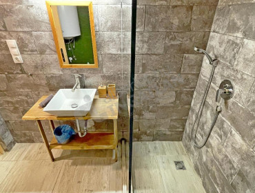 Nagymező utca-budapest-vi-kerulet-nagymezo-utca_8.jpg