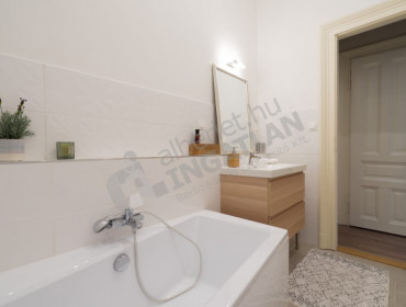 Honvéd utca-budapest-v-kerulet-honved-utca_16.jpg