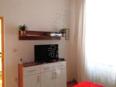 Horváth Mihály tér-budapest-viii-kerulet-horvath-mihaly-ter_5.jpg