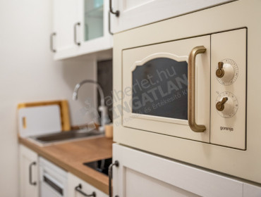 Attila út-budapest-i-kerulet-attila-ut_9.jpg