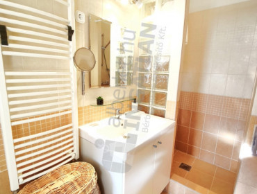 Vörösmarty utca-budapest-vi-kerulet-vorosmarty-utca_33.jpg