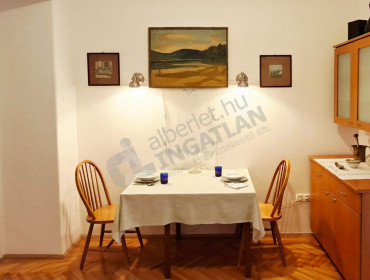 Attila út-budapest-i-kerulet-attila-ut_11.jpg