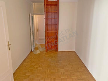 Hunyadi János út-budapest-i-kerulet-hunyadi-janos-ut_21.jpg