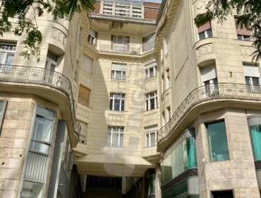 Erzsébet tér-budapest-v-kerulet-erzsebet-ter_12.jpg