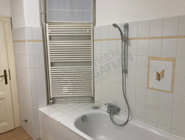 Erzsébet tér-budapest-v-kerulet-erzsebet-ter_7.jpg