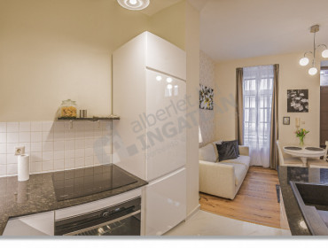 Arany János utca-budapest-v-kerulet-arany-janos-utca_2.jpg