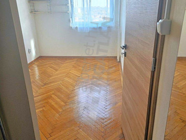 Mézeskalács tér-budapest-xv-kerulet-mezeskalacs-ter_3.jpg