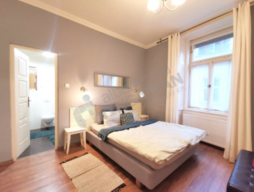 Andrássy út-budapest-vi-kerulet-andrassy-ut_13.jpg