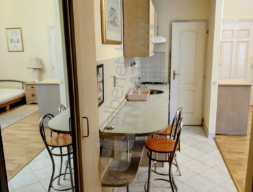 Váci utca-budapest-v-kerulet-vaci-utca_18.jpg