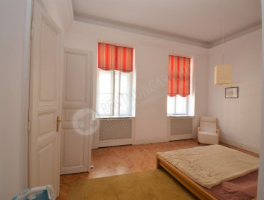 Andrássy út-budapest-vi-kerulet-andrassy-ut_4.jpg