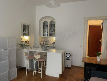 Károly körút-budapest-vii-kerulet-karoly-korut_3.jpg